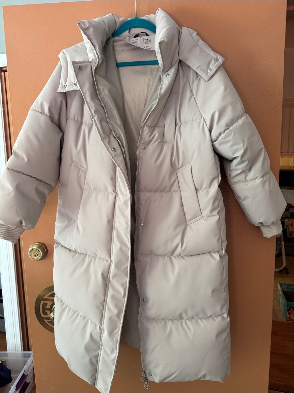 Light Gray Women's Long Puffer Coat - Cozy Winter Jacket